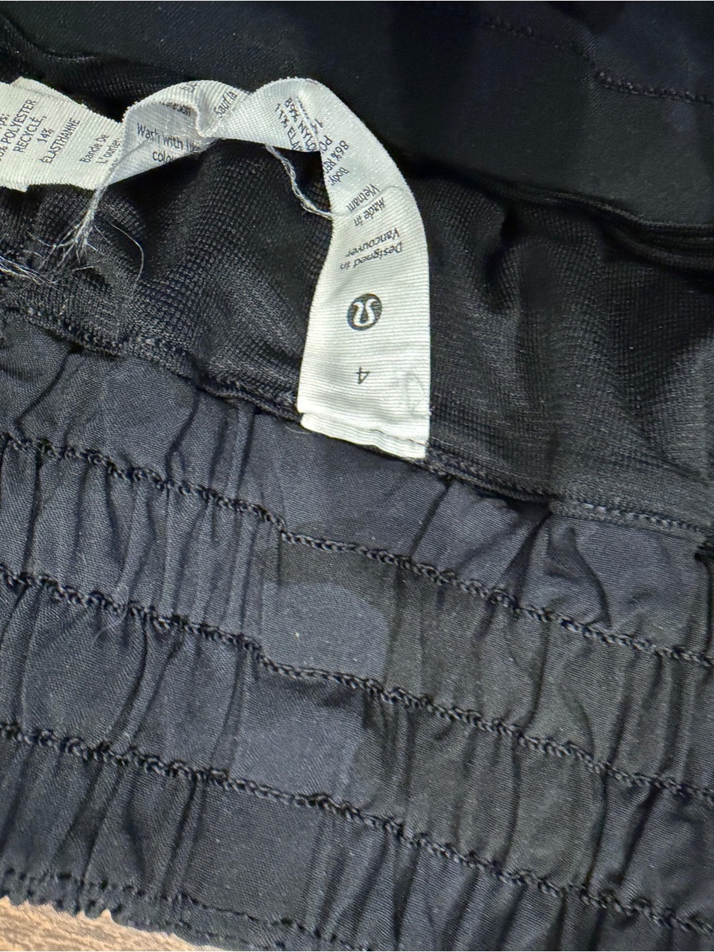 lululemon athletica Women's Black Camo shorts - Picture 2 of 2